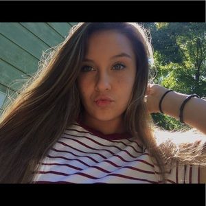 Meet your Posher, Lola